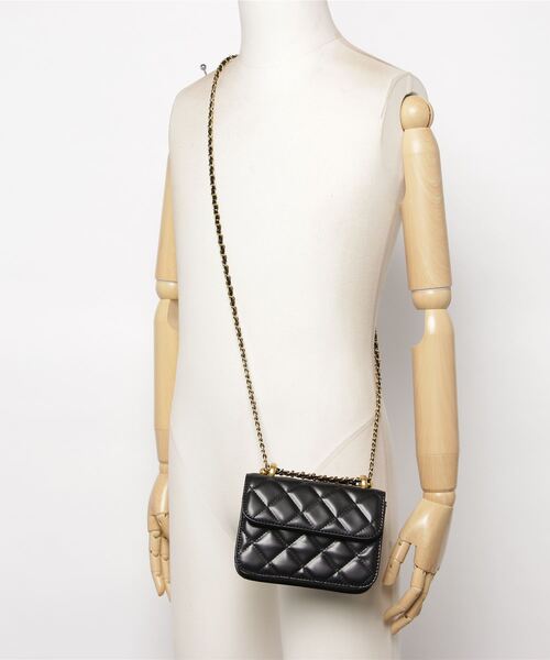 .KOM（ドットコム）の「『.kom/ドットケーオーエム』キルティングミニチェーンバッグ（ショルダーバッグ・レディース・ホワイト/ボルドー/ブラック・FREE）」の10枚目の写真