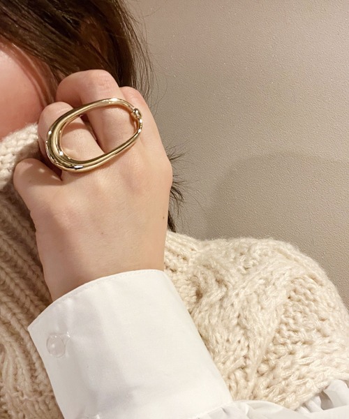 CEMONEMO(セモネモ)の「メタル オーバル ダブルフィンガーリング(リング・レディース・シルバー/ゴールド・FREE)」の2枚目の写真