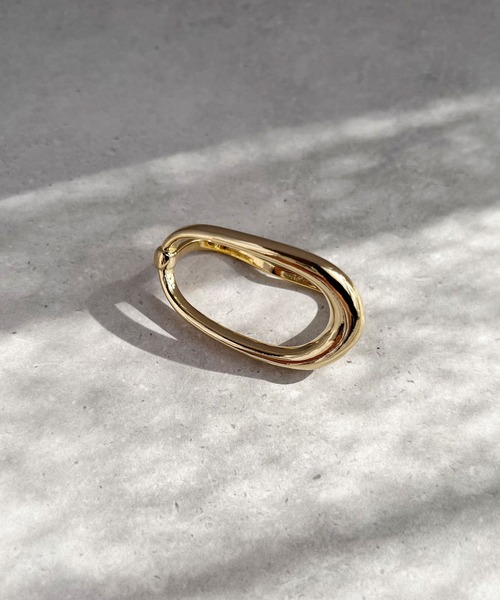 CEMONEMO(セモネモ)の「メタル オーバル ダブルフィンガーリング(リング・レディース・シルバー/ゴールド・FREE)」の8枚目の写真
