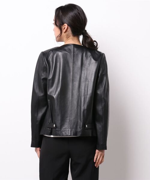 FELLINI（フェリーニ）の「リアルラムレザーノーカラージャケット（ノーカラージャケット・レディース・ブラック・ONE SIZE）」の3枚目の写真