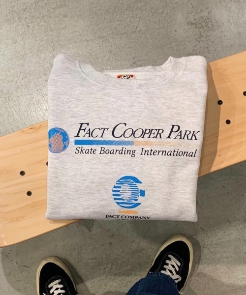 WHO'S WHO gallery（フーズフーギャラリー）の「COOPERカンパニーロゴスウェットクルー（スウェット・メンズ・アッシュグレー/ブラック/ホワイト/ネイビー・FREE）」の12枚目の写真