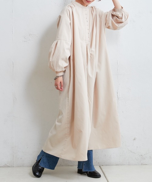 【ZOZOTOWN限定】バンドカラー高密度ブロードギャザーワンピース