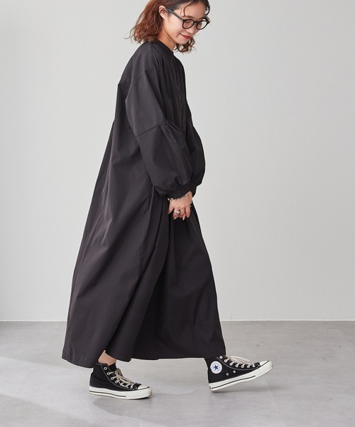 【ZOZOTOWN限定】バンドカラー高密度ブロードギャザーワンピース