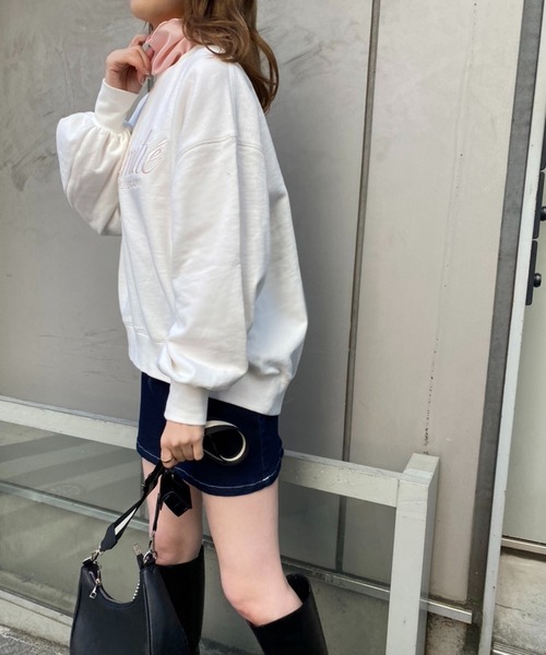 one after another NICE CLAUP（ワンアフターアナザーナイスクラップ）の「ビックシルエットロゴ刺繍スウェット（スウェット・レディース・ネイビー/オフホワイト/ブルー/オートミール・FREE）」の8枚目の写真