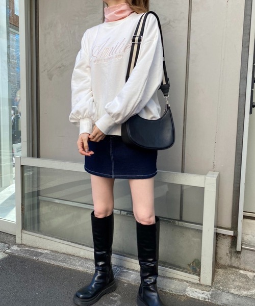 one after another NICE CLAUP（ワンアフターアナザーナイスクラップ）の「ビックシルエットロゴ刺繍スウェット（スウェット・レディース・ネイビー/オフホワイト/ブルー/オートミール・FREE）」の9枚目の写真