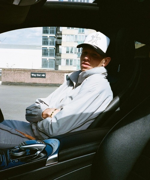 UNKNOWN LONDON（アンノウン・ロンドン）の「使わない！！DAGGER
