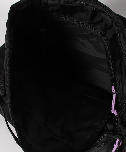 Columbia(コロンビア)の「コロンビア【Colombia】Reverse Code TM 20L Packable 2Way Tote(トートバッグ・メンズ・ブラック/ブラック×パープル/ブラック×レッド・フリー)」の6枚目の写真