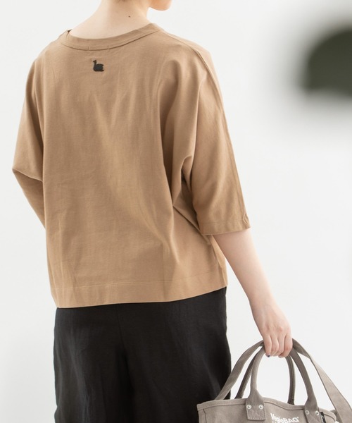 nop de nod(ノップドゥノッド)の「Cloche USコットン5分袖Tシャツ(Tシャツ/カットソー・レディース・ブラック/オフホワイト/インディゴブルー/ブルー/ブルー系その他/スミクロ/ダークベージュ・3)」の12枚目の写真