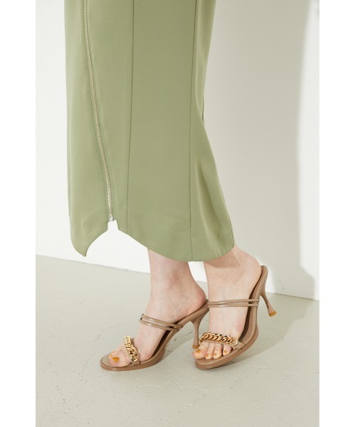 rienda（リエンダ）の「チェーンポイントサンダル（サンダル・レディース・ベージュ/ブラック/ブルー・MEDIUM/LARGE/SMALL）」の10枚目の写真