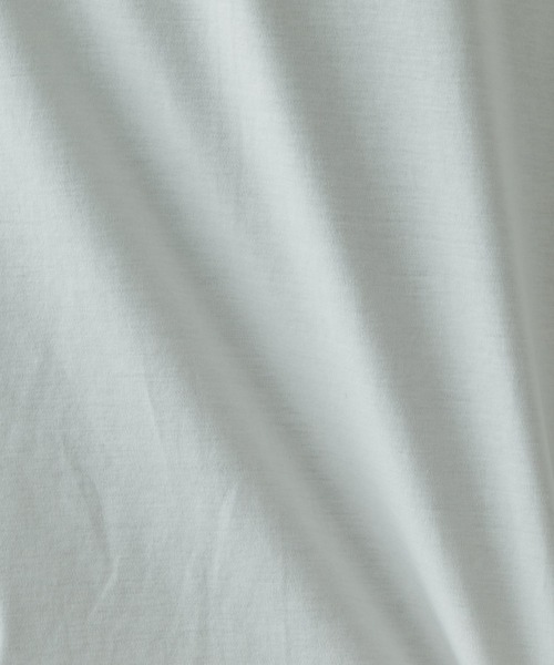 COLLAGE GALLARDAGALANTE(コラージュガリャルダガランテ)の「きれい目Tシャツとして大活躍/タックノースリカットソー/手洗い可(Tシャツ/カットソー・レディース・ホワイト/ブラック・FREE)」の16枚目の写真