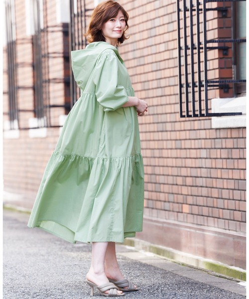 mili an deni（ミリアンデニ）の「綿100%フード付きティアードシャツワンピース（シャツワンピース・レディース・ホワイト/ブラック/ベージュ/ミント/ダークブルー・M）」の20枚目の写真