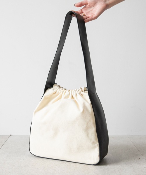 rectangle（レクタングル）の「ワンハンドル巾着トートバッグ（トートバッグ・レディース・ブラック/アイボリー・FREE）」の14枚目の写真