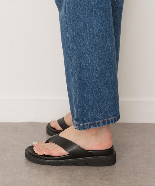 RODE SKO（ロデスコ）の「厚底トングサンダル（サンダル・レディース・ホワイト/ブラック・37/38）」の20枚目の写真