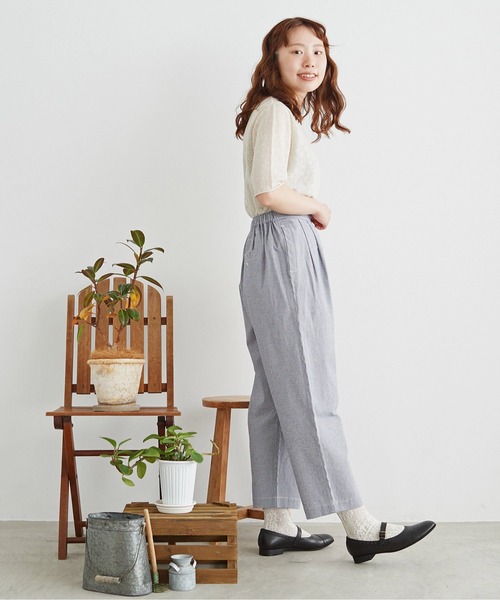 chambre de charme（シャンブルドゥシャーム）の「●cdc 綿麻 お花ジャガード 5分袖プルオーバー（Tシャツ/カットソー・レディース・キナリ/ブラック・FREE）」の4枚目の写真