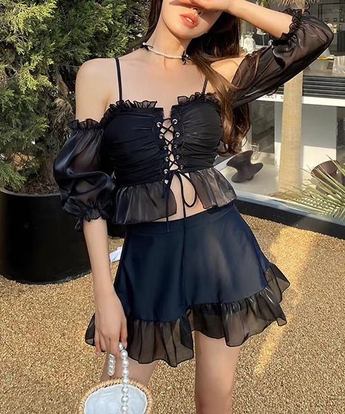 gossip！ロサンゼルス（ゴシップロサンゼルス）の「Y2K ハイウエストスカート フリルトップス スリーブ付き 体型カバー 2点セット水着（水着・レディース・ホワイト/ブラック・FREE）」の7枚目の写真