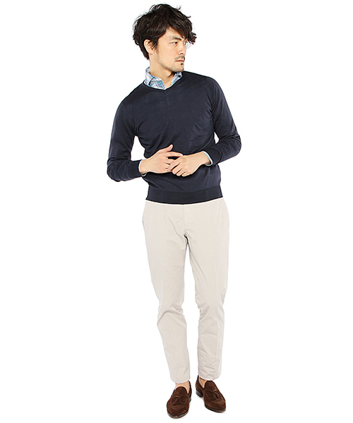 JOHN SMEDLEY（ジョンスメドレー）の「JOHN SMEDLEY / 30ゲージVネックニット（ニット/セーター・メンズ・ブルー系その他/ネイビー/シルバー/レッド系その他・M/40/L/43/S/38）」の9枚目の写真