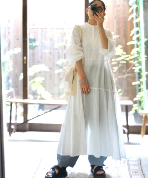 JOURNAL STANDARD LUXE（ジャーナルスタンダード　ラックス）の「キャンブリック ティアードワンピース（ワンピース・レディース・ホワイト/ネイビー・FREE）」の21枚目の写真