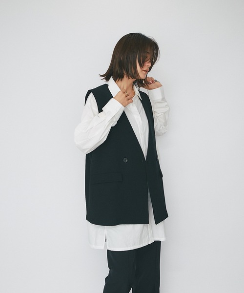 RIVE DROITE（リヴドロワ）の「いろんなコーディネートに◎/ノーカラーオーバーベスト（ベスト・レディース・ブラック/モカ・FREE）」の19枚目の写真