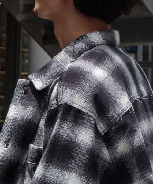 GLOSTER（グロスター）の「【GLOSTER/グロスター】オンブレ チェック オープンカラーシャツ カットオフ USD加工（シャツ/ブラウス・メンズ・ブラック系その他・M/L）」の6枚目の写真