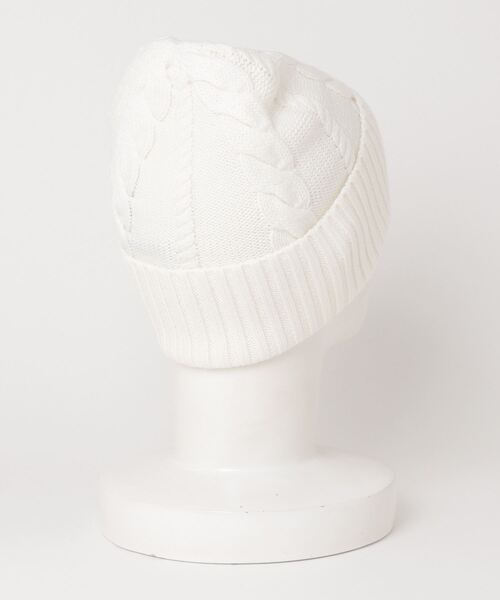 Fred Perry Waffle Knit Beanieオフホワイト Fred Perry unisex waffle knit beanie in off-white | ASOS