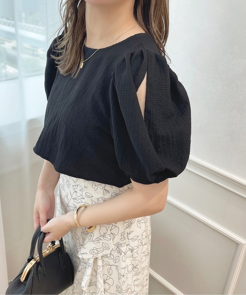 apres jour(アプレジュール)の「スリットショルダーショートプルオーバー【ZOZOTOWN限定アイテム】(シャツ/ブラウス・レディース・ブラック/グリーン/オフホワイト・フリー/X-LARGE)」の22枚目の写真