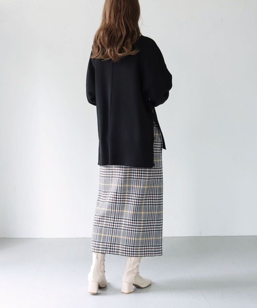 HER CLOSET（ハークローゼット）の「【she mo shelly】サイドボタンニット（ニット/セーター・レディース・アイボリー/ブラック/ブルー/マスタード/ピンク・M）」の17枚目の写真