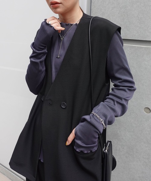 CORNERS（コーナーズ）の「配色見え指穴ウォーマーリブトップス（Tシャツ/カットソー・レディース・ブラック/ベージュ/ブラウン/オフホワイト/カーキ/ブルー・M）」の17枚目の写真