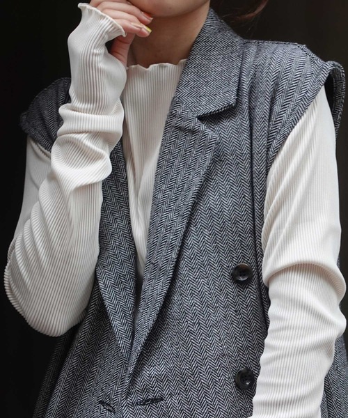 CORNERS（コーナーズ）の「配色見え指穴ウォーマーリブトップス（Tシャツ/カットソー・レディース・ブラック/ベージュ/ブラウン/オフホワイト/カーキ/ブルー・M）」の10枚目の写真