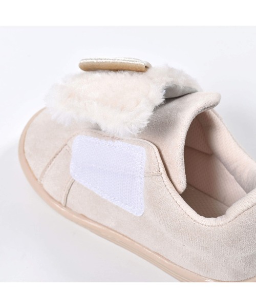 SLAP SLIP（スラップスリップ）の「SLAPSLIP/ベロアリボンファーマジックテープスニーカー(14~18cm)（スニーカー・キッズ・ピンク/ベージュ・16/18/17/14/15 ）」の4枚目の写真