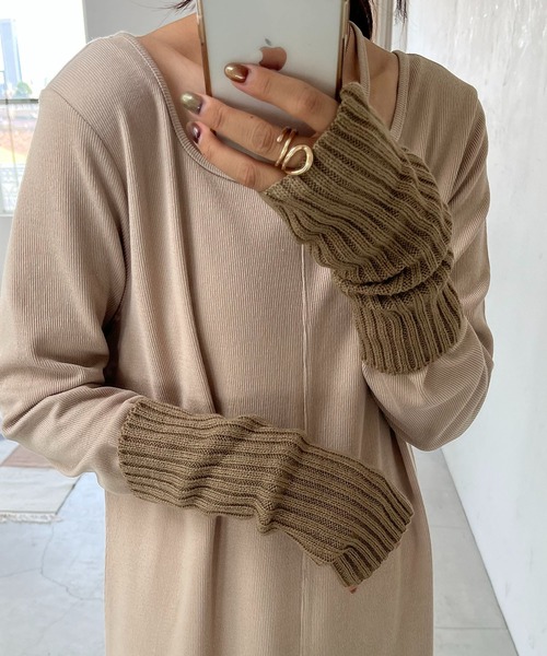 CAPRICIEUX LE'MAGE（カプリシューレマージュ）の「アームウォーマー（アームカバー・レディース・ホワイト/ベージュ/ブラウン/グレー・FREE）」の11枚目の写真