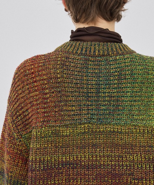 PUBLIC TOKYO（パブリックトウキョウ）の「ブライトメランジオーバーサイズニット（ニット/セーター・レディース・グリーン/ネイビー/ピンク・FREE）」の10枚目の写真