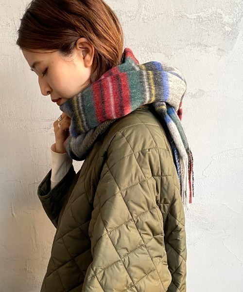 TWEED MILL（ツイードミル）の「[TWEED MILL/ツイードミル] 70×190 大判ストール（マフラー・レディース・グレー系1/グレー系/ライトグレー系/ブルー系/ブラック系/ナチュラル/シルバーグレー/レッド系/ベージュ系/ブラウン系/ブラック/イエロー系・F）」の20枚目の写真