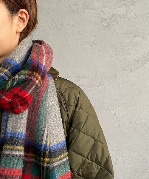 TWEED MILL（ツイードミル）の「[TWEED MILL/ツイードミル] 70×190 大判ストール（マフラー・レディース・グレー系1/グレー系/ライトグレー系/ブルー系/ブラック系/ナチュラル/シルバーグレー/レッド系/ベージュ系/ブラウン系/ブラック/イエロー系・F）」の16枚目の写真