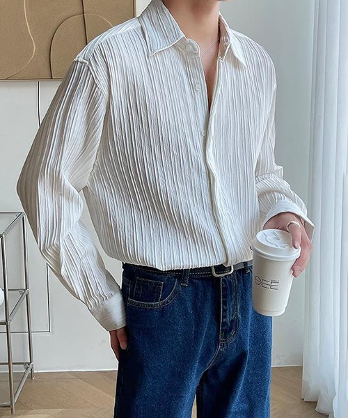 NOWLE（ノウル）の「【NOWLE】ストライプ エンボス レギュラーカラー シャツ（シャツ/ブラウス・メンズ・ベージュ/ブラック/ホワイト・MEDIUM/LARGE/X-LARGE）」の4枚目の写真