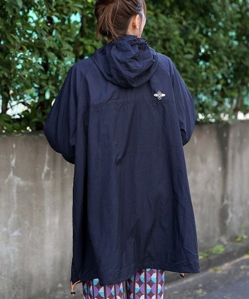 チチカカ（チチカカ）の「撥水ポケッタブルブルゾン（ブルゾン・レディース・ブラック/アイボリー/ネイビー・FREE）」の11枚目の写真