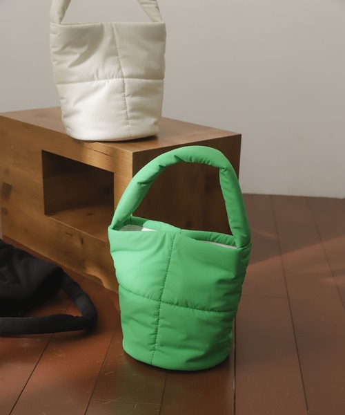 SENSE OF PLACE by URBAN RESEARCH（センスオブプレイスバイアーバンリサーチ）の「パフミニハンドルバッグ（ハンドバッグ・レディース・グリーン/アイボリー/ブラック・ONE）」の12枚目の写真