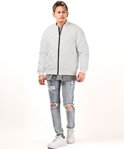 LUXSTYLE（ラグスタイル）の「中綿シームレスMA-1ブルゾン（MA-1・メンズ・ホワイト/カーキ/ブラック・M/L/XL）」の8枚目の写真