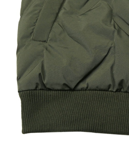 LUXSTYLE（ラグスタイル）の「中綿シームレスMA-1ブルゾン（MA-1・メンズ・ホワイト/カーキ/ブラック・M/L/XL）」の20枚目の写真
