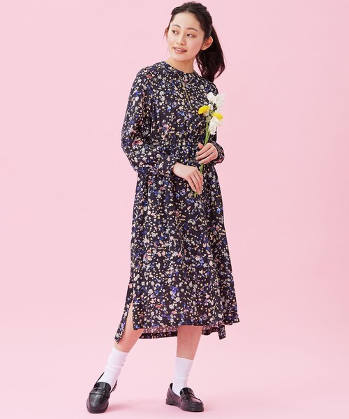 ANEVER(アンエバー)の「洗える【NEW SEDUM】2WAY ワンピース(ワンピース・レディース・ホワイト系/ブラック系・38)」の1枚目の写真