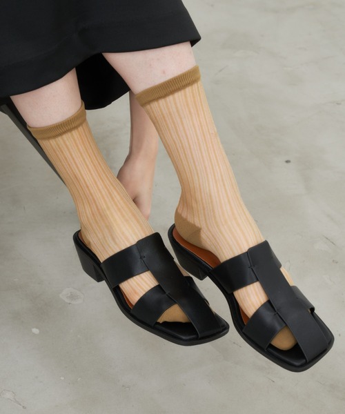 Aunt Marie's（アントマリーズ）の「センターラインフェイクレザーサンダル / ダブルラインサンダル（サンダル・レディース・ベージュ/ブラック/ホワイト・S/M/L）」の9枚目の写真