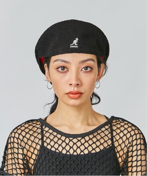KANGOL（カンゴール）の「KANGOL BERMUDA 504（ハンチング/ベレー帽・メンズ・ブラック/ホワイト・LARGE/MEDIUM/X-LARGE）」の15枚目の写真