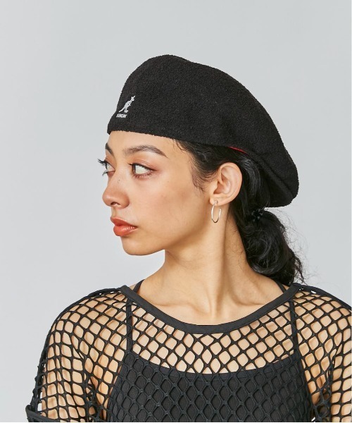KANGOL（カンゴール）の「KANGOL BERMUDA 504（ハンチング/ベレー帽・メンズ・ブラック/ホワイト・LARGE/MEDIUM/X-LARGE）」の17枚目の写真