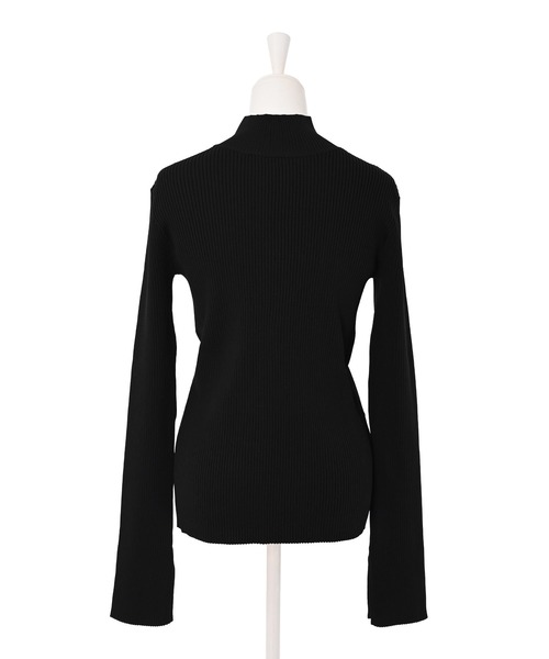 Narcissus（ナルシス）の「【SINN】Narcissusオリジナル  スリットリブトップス（ニット/セーター・レディース・ホワイト/ブラック/ブルー/イエロー・FREE）」の15枚目の写真