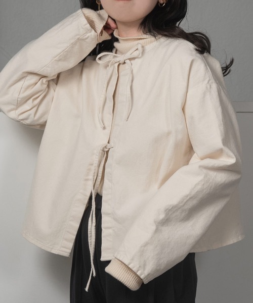 lawgy(ラウジー)の「ribbon design tops(シャツ/ブラウス・レディース・ブラック/アイボリー・FREE)」の16枚目の写真