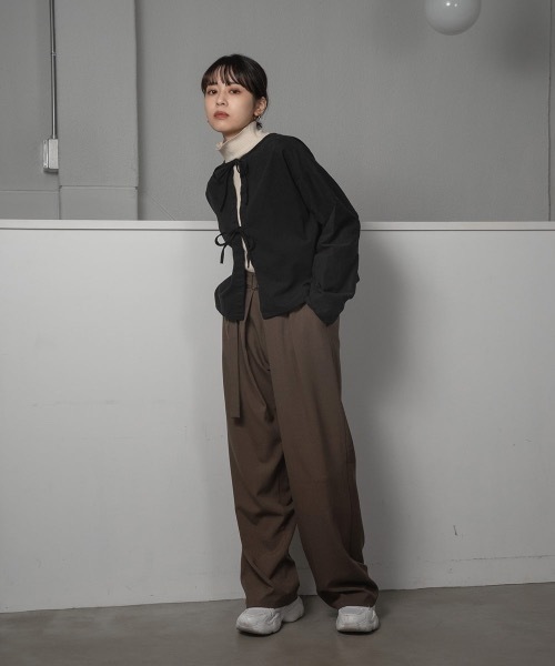 lawgy(ラウジー)の「ribbon design tops(シャツ/ブラウス・レディース・ブラック/アイボリー・FREE)」の10枚目の写真