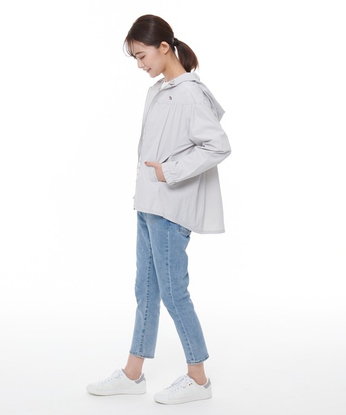 Arnold Palmer（アーノルドパーマー）の「ナイロン ギャザー パーカー（マウンテンパーカー・レディース・ブルー/コーラル/グレー/グリーン・L/M/S）」の7枚目の写真