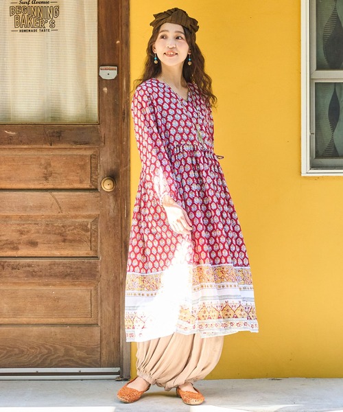 チャイハネ(チャイハネ)の「【チャイハネ】ブロリカシュクールカーディガン ワンピース 2WAY(カーディガン/ボレロ・レディース・ホワイト/レッド/ブルー/グレー・FREE)」の4枚目の写真