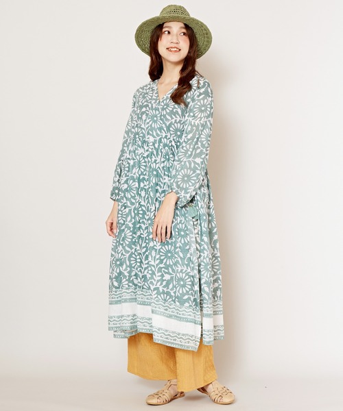 チャイハネ(チャイハネ)の「【チャイハネ】ブロリカシュクールカーディガン ワンピース 2WAY(カーディガン/ボレロ・レディース・ホワイト/レッド/ブルー/グレー・FREE)」の3枚目の写真