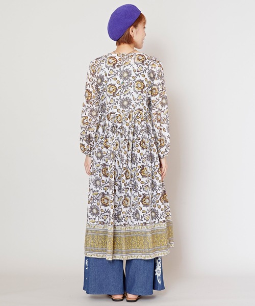 チャイハネ(チャイハネ)の「【チャイハネ】ブロリカシュクールカーディガン ワンピース 2WAY(カーディガン/ボレロ・レディース・ホワイト/レッド/ブルー/グレー・FREE)」の10枚目の写真