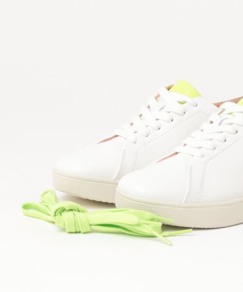 fitflop(フィットフロップ)の「【fitflop】フィットフロップ RALLY NEON-POP LEATHER SNEAKERS(スニーカー・レディース・ホワイト×ピンク/ホワイト/ホワイト×イエロー・US6/US7.5/US6.5/US7/US8/US5.5/US5)」の18枚目の写真